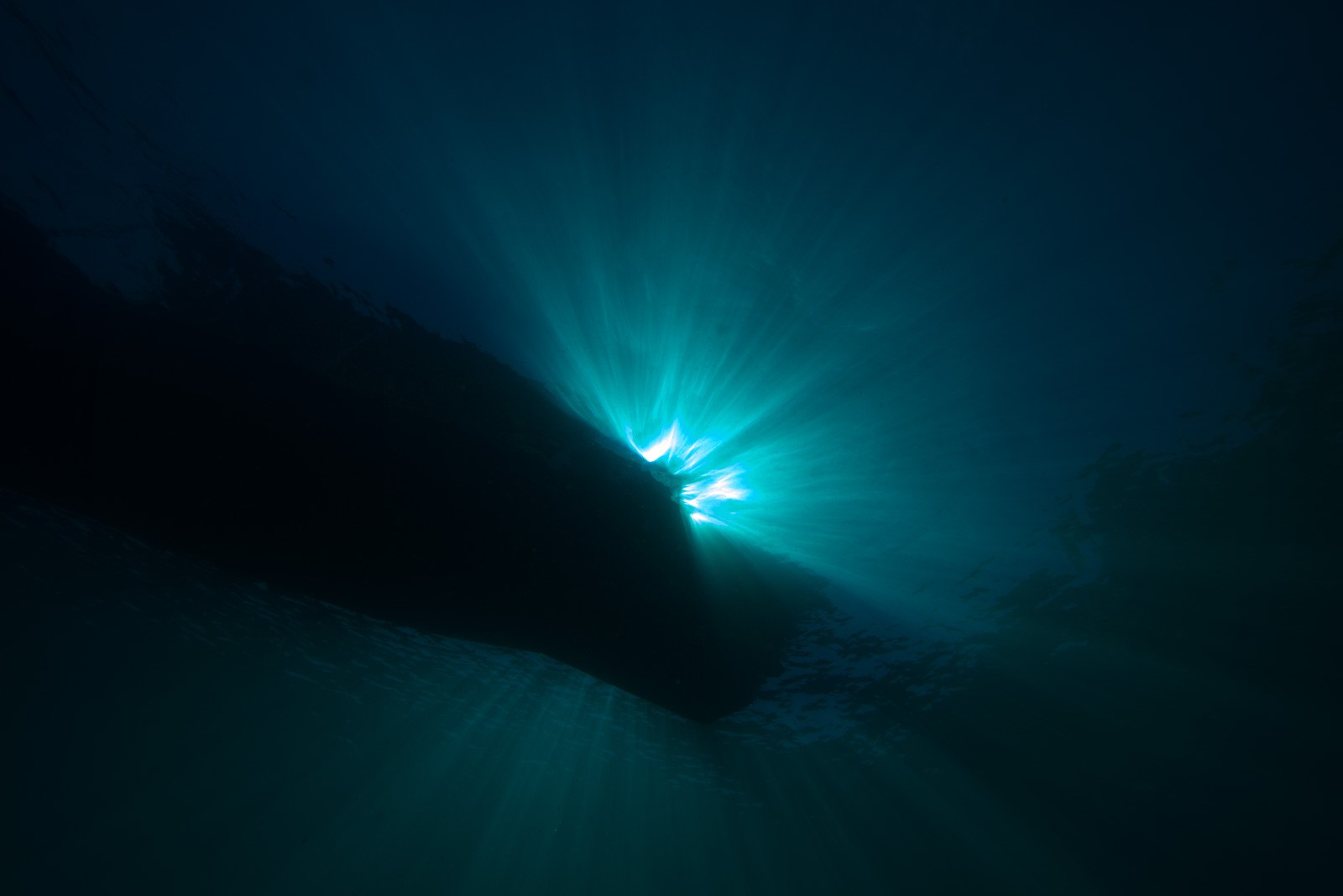 Light rays through water, abstract (n/a), Lembeh Strait